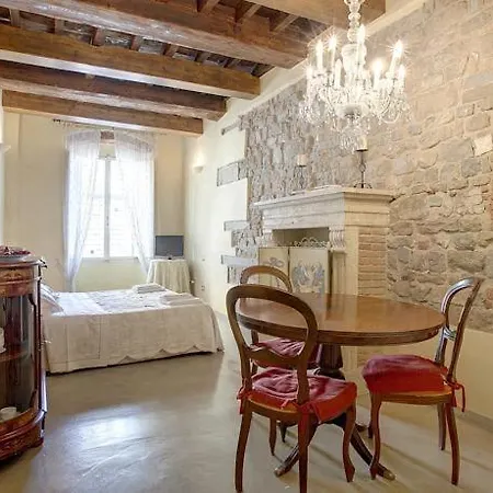 Signoria View Apartment Florence
